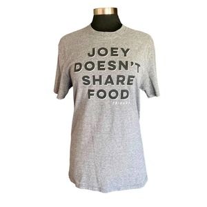 FRIENDS Gray T-Shirt Size Medium "Joey Doesn't Share Food" Graphic Print
